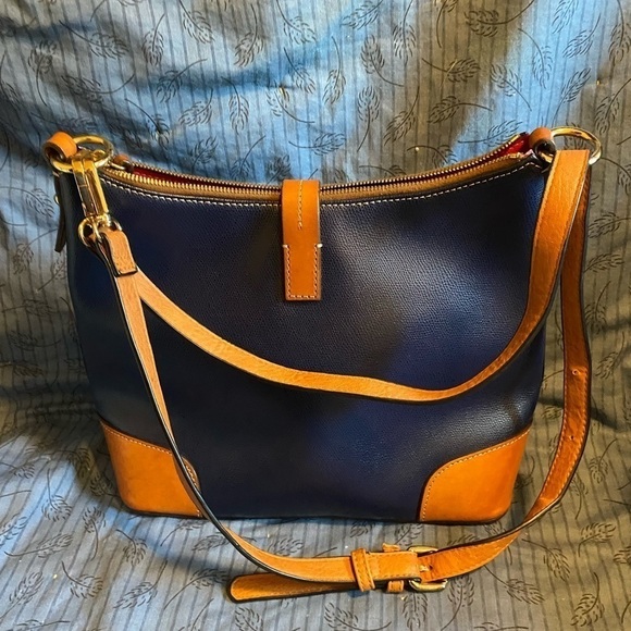 Dooney and Bourke pebble grain satchel with smooth leather accents - Picture 2 of 7